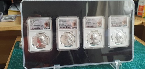 Display stand acrylic case - acrylic,